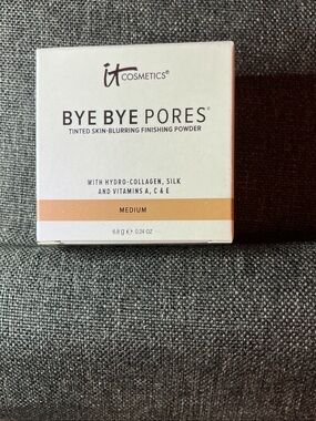 it cosmetics Bye Bye Pores Tinted Finishing Powder - Medium